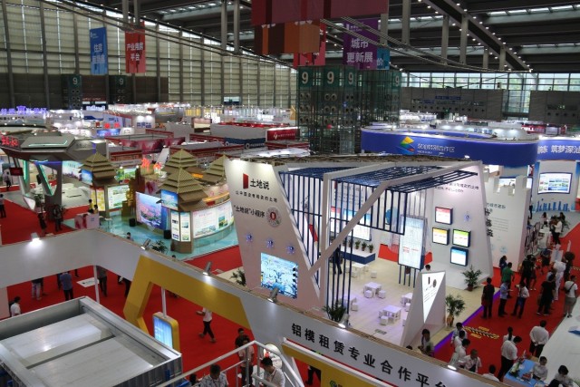 2018深圳房博会盛大开幕，卓越城市更新集团闪耀全场
