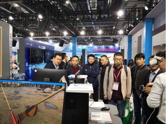 联合出展更显号召力，和思易亮相南昌教装展热力十足