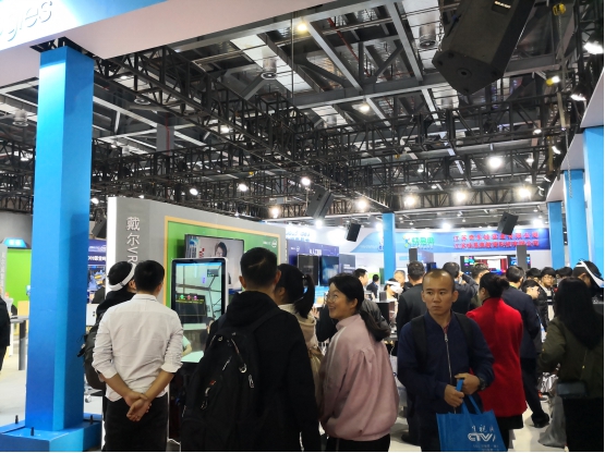 联合出展更显号召力，和思易亮相南昌教装展热力十足