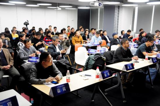 高校人工智能产教融合暨自动驾驶应用场景研讨会成功举行