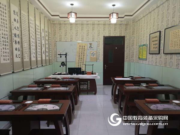 华文众合智慧书法教室助推肇东市实验小学书法教育