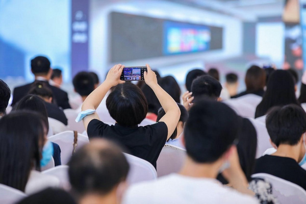 好未来轻舟入选2021世界人工智能大会智能职业教育品牌榜单TOP10