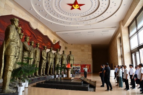 民勤县教育局组织干部职工赴民乐高台等地考察学习
