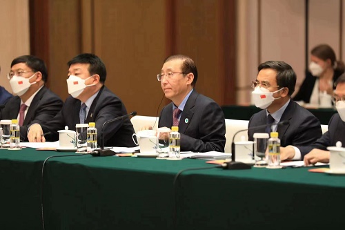 国家电网董事长辛保安出席中德经济界代表座谈交流并发言