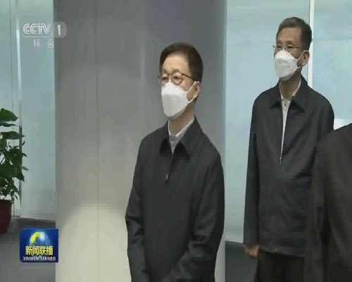 李克强考察国家电网公司并慰问基层干部职工